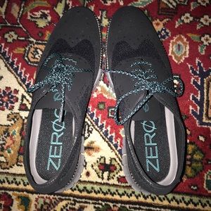 Cole Haan Men Zerogrand size 9m like new